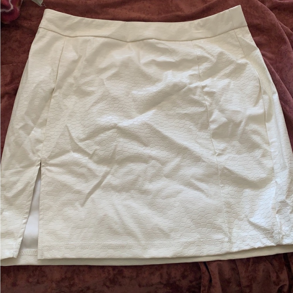 SHEIN Snakeskin Bodycon White Skirt